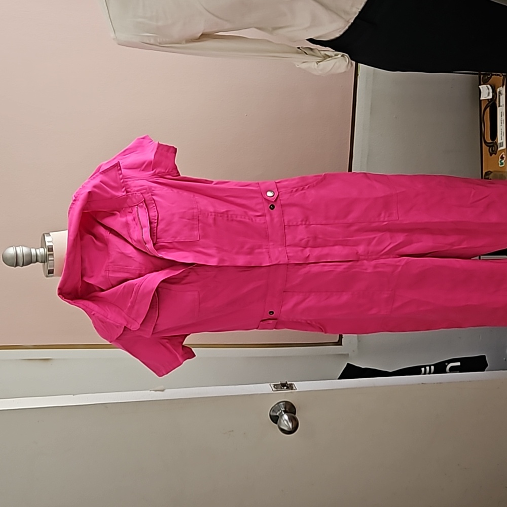 Hot apink Short Sleeved Jumpsuit size Small